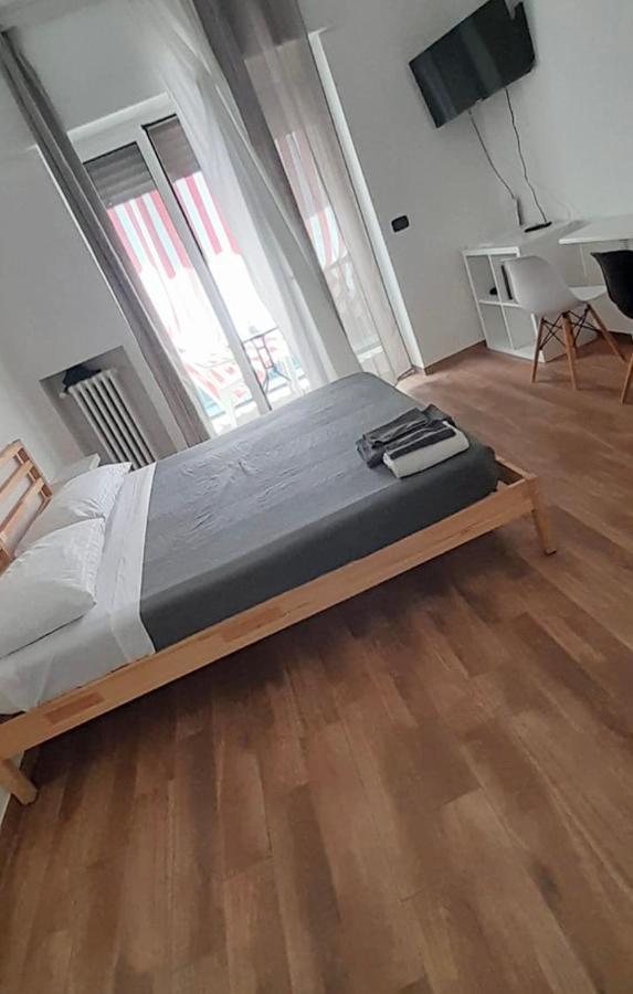 Italien Chic, Camera Con Bagni Condivisi Bari Exteriér fotografie